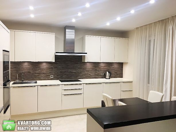Rent out 2-room apartment. Киев,  Забилы — photo 2