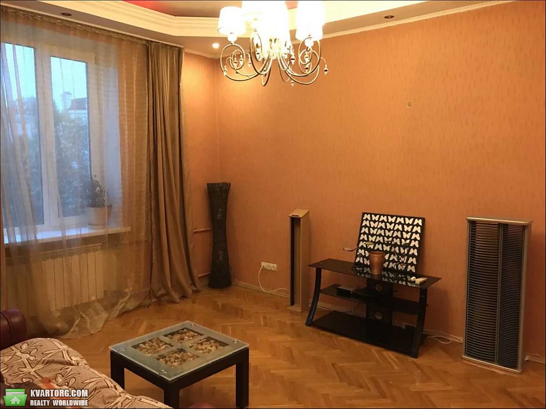 Rent out 2-room apartment. Киев, Белорусская — photo 4