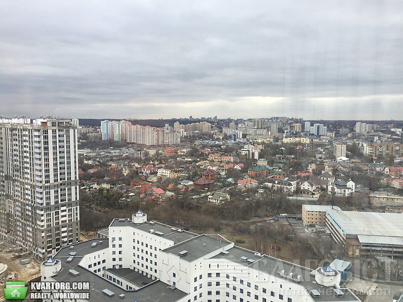 Sell 5-room apartment. Киев,  Драгомирова — photo 8