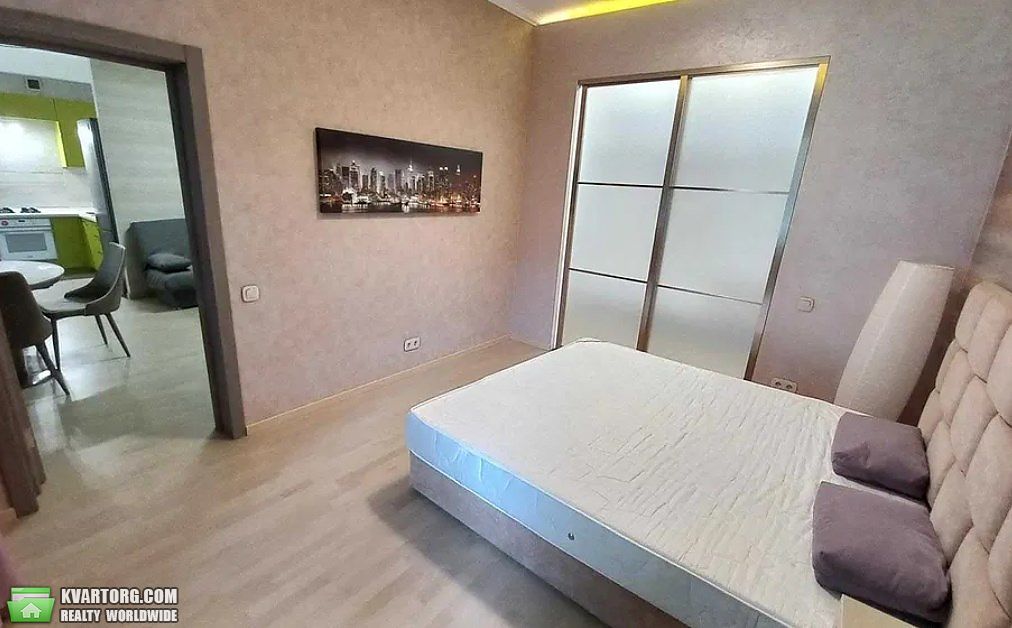Rent out 2-room apartment. Киев, Коновальца — photo 6