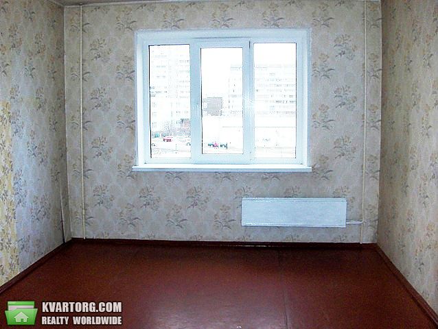 Rent out 3-room apartment. Киев,  Кошица — photo 3