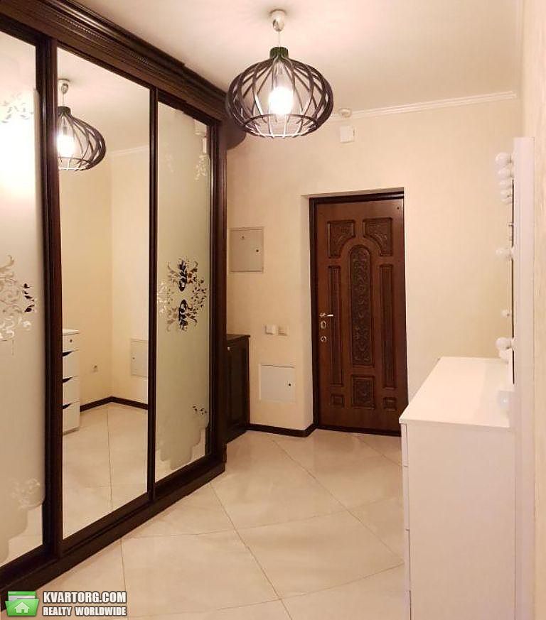 Rent out 2-room apartment. Киев,  Дегтяревская — photo 7