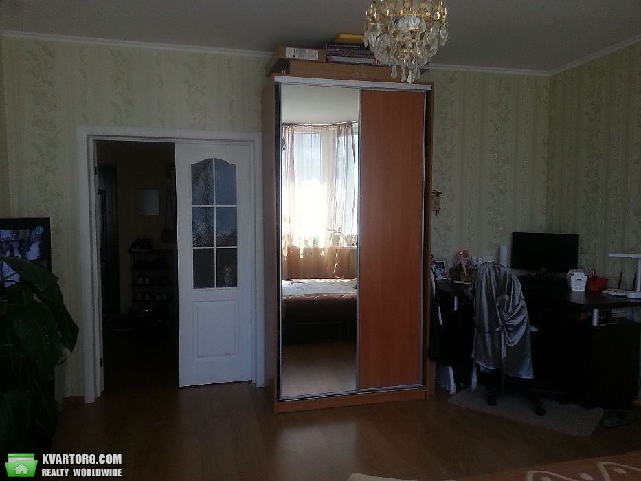 Sell 2-room apartment. Киев,  Градинская — photo 2