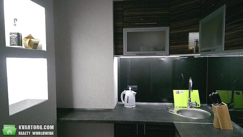 Rent out 2-room apartment. Киев,  Щорса — photo 6