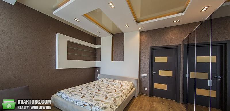 Sell 2-room apartment. Киев,  Старонаводницкая — photo 2