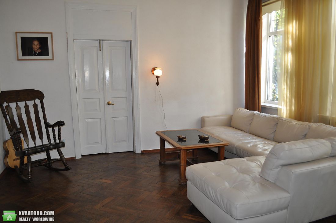 Rent out house. Киев, Льва Толстого — photo 2