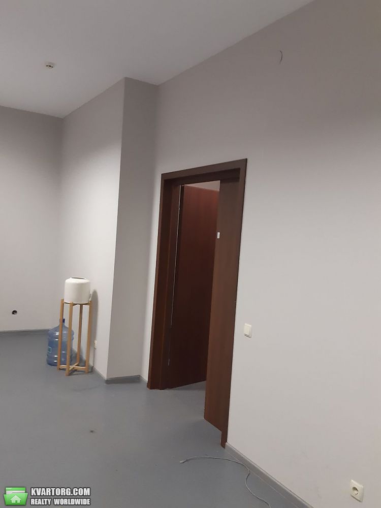 Rent out office. Киев,  Оболонская наб — photo 6