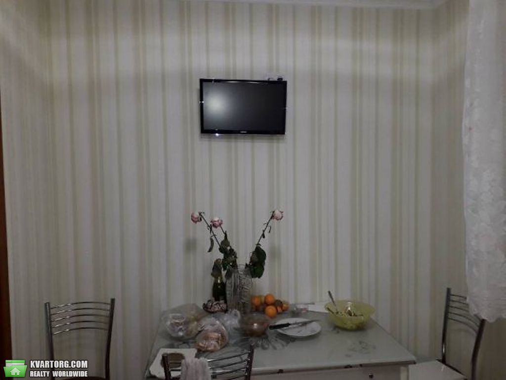 Sell 2-room apartment. Киев,  Срибнокильская — photo 4