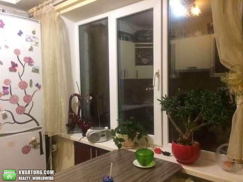 Sell 3-room apartment. Киев,  Шолом-Алейхема — photo 3