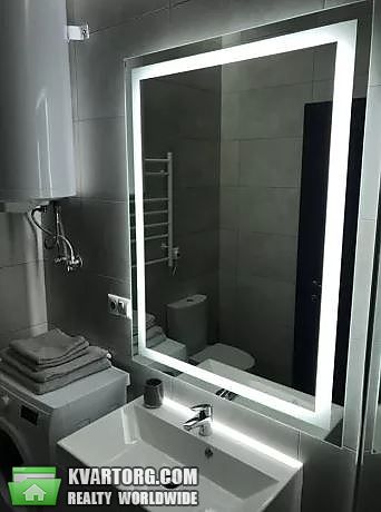 Rent out 2-room apartment. Киев,  Жилянская — photo 7