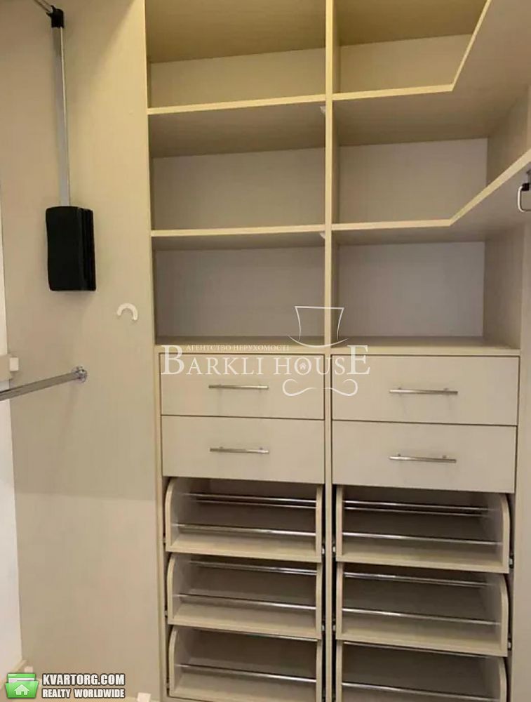 Rent out 2-room apartment. Киев,  Леси Украинки бул — photo 10