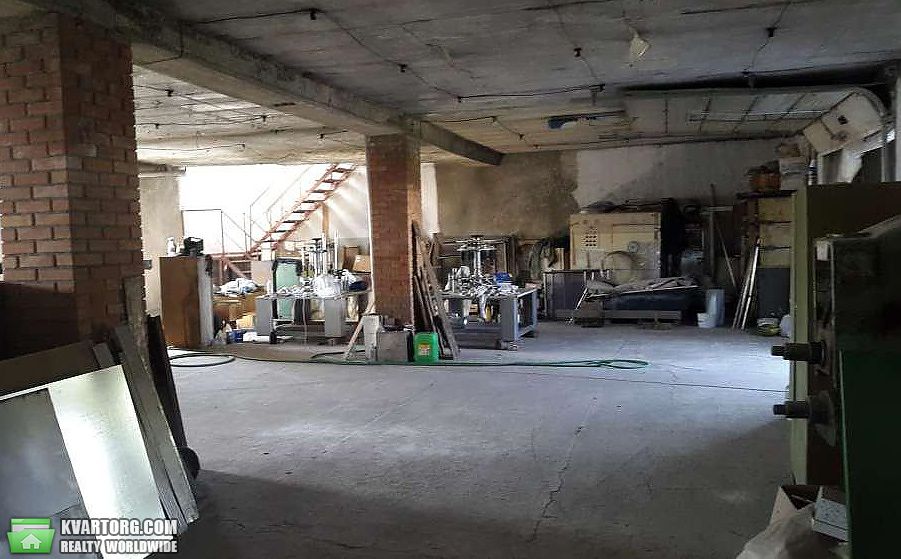 Rent out warehouse. Киев,  Пуховская — photo 1