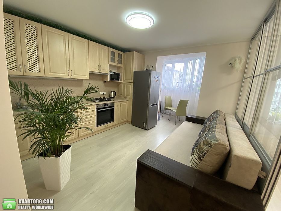 Sell 1-room apartment. Киев, Тепличная — photo 1