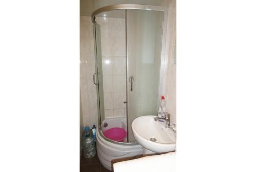 Rent out 2-room apartment. Одесса, Армійська вулиця — photo 1
