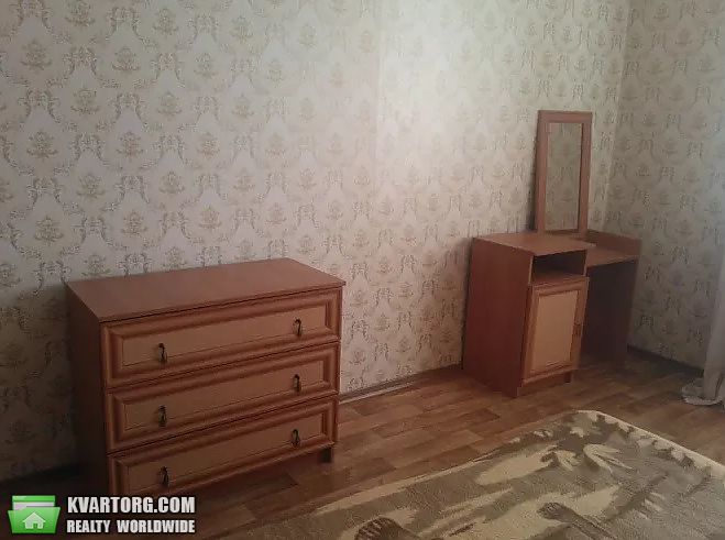 Rent out 2-room apartment. Киев,  Урловская — photo 4