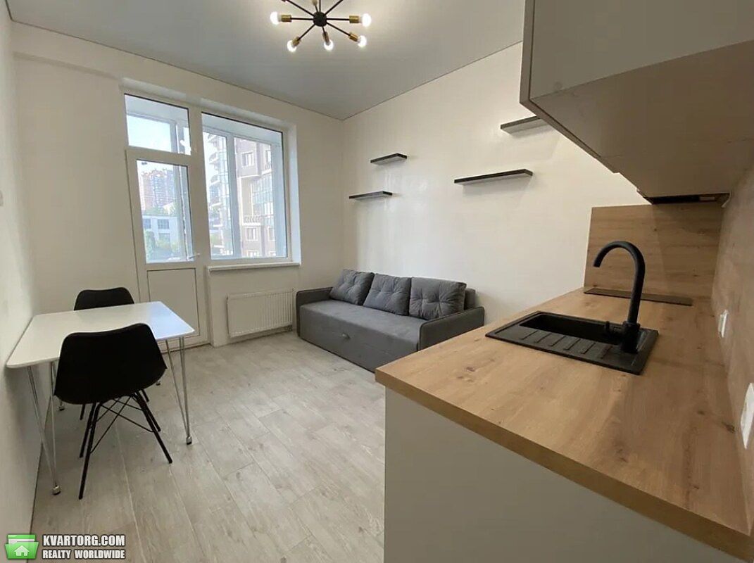 Rent out 2-room apartment. Киев, Тютюнника — photo 2