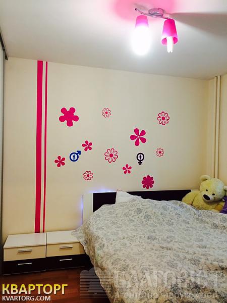 Sell 2-room apartment. Киев,  Автозаводская — photo 4