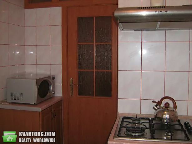 Rent out 3-room apartment. Киев,  Курнатовского — photo 4