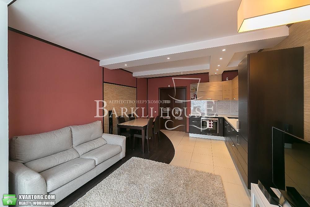 Rent out 3-room apartment. Киев,  Ломоносова — photo 1