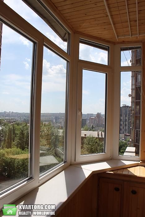 Rent out 3-room apartment. Киев,  Щорса — photo 8