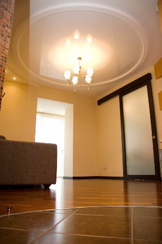 Rent out 2-room apartment. Киев,  Грушевского — photo 1