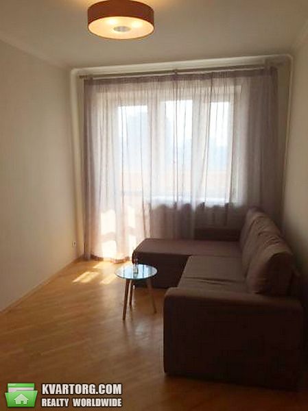Rent out 3-room apartment. Киев,  Борщаговская — photo 2