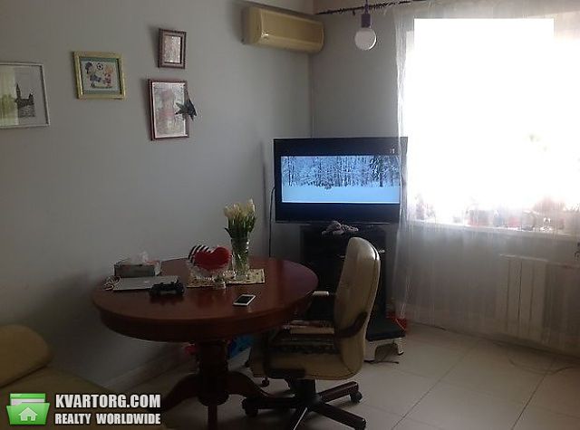 Sell 3-room apartment. Киев,  Днепровская наб — photo 1