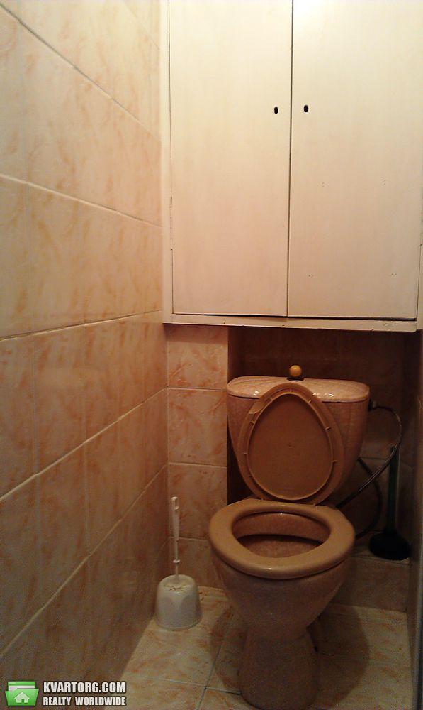 Sell 2-room apartment. Киев,  Салютная — photo 10