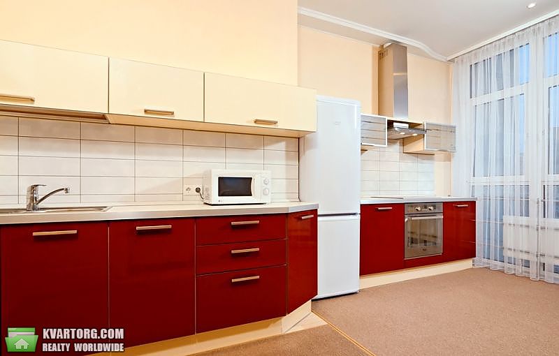 Rent out 3-room apartment. Киев,  Белорусская — photo 1