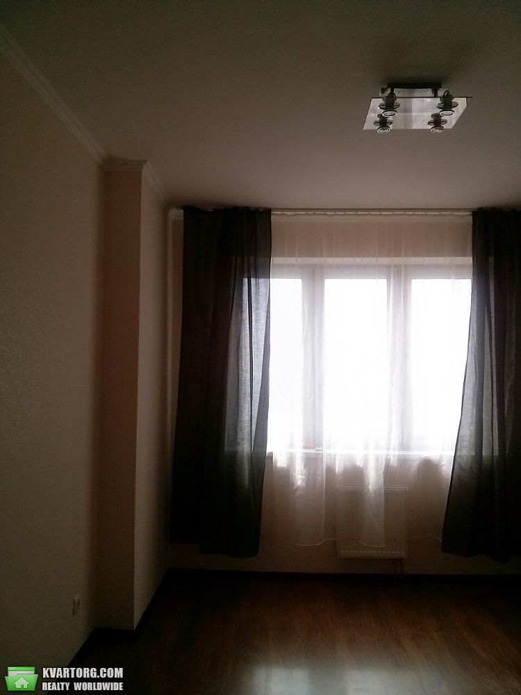 Sell 3-room apartment. Киев, Моторный пер. — photo 2