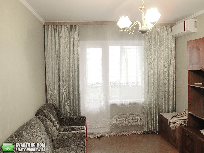 Rent out 1-room apartment. Киев,  Тростянецкая — photo 2