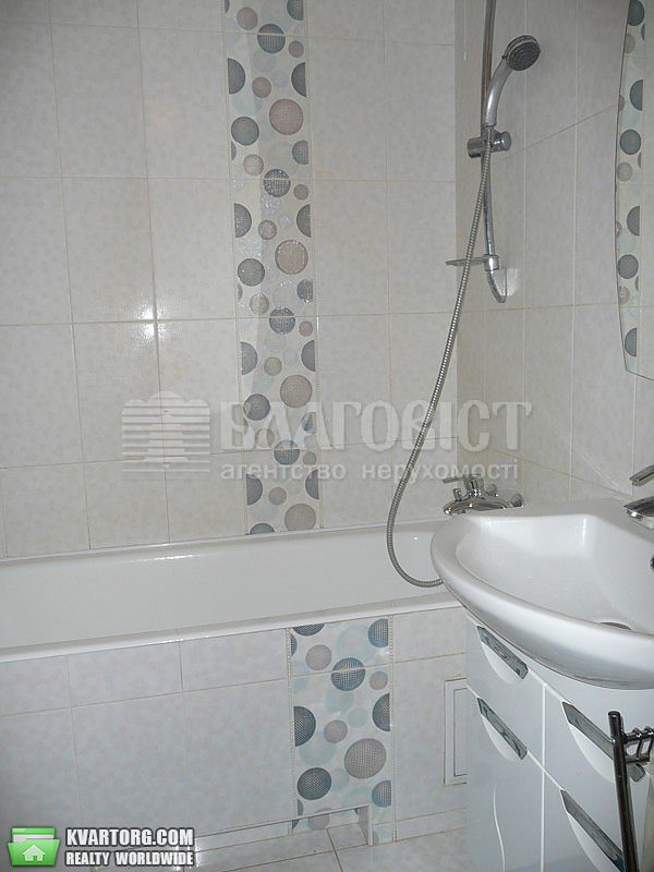 Rent out 2-room apartment. Киев,  Урловская — photo 9