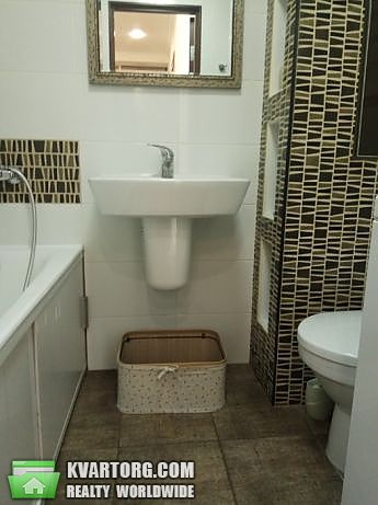 Rent out 1-room apartment. Киев,  Салютная — photo 7