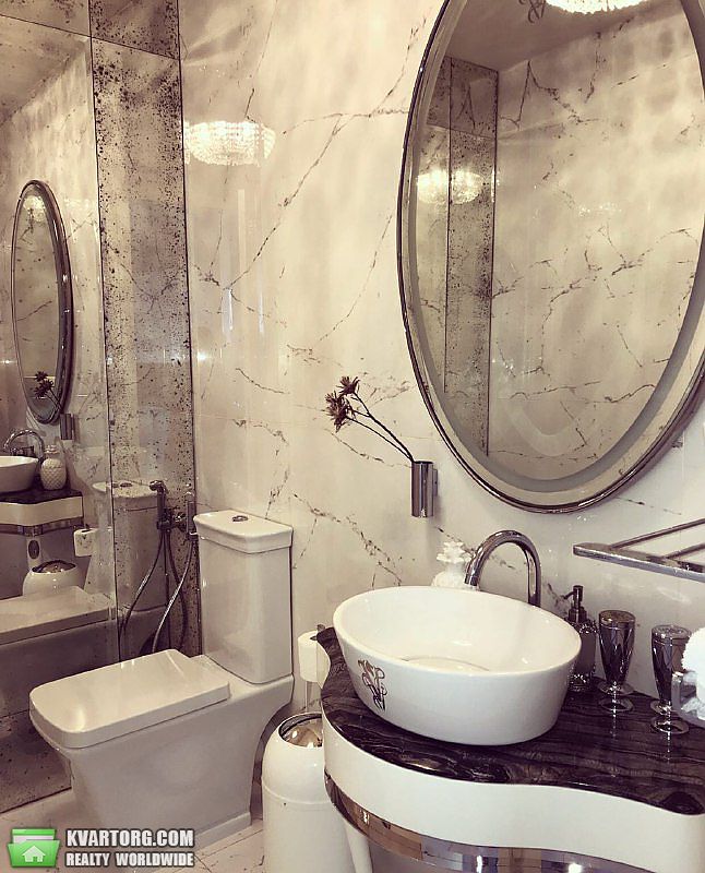 Rent out 4-room apartment. Киев, Драгомирова ул. — photo 3