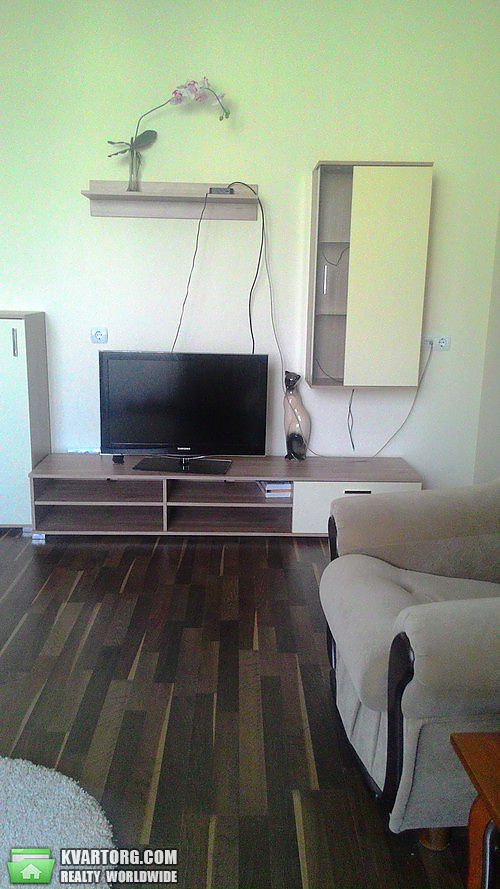Rent out 3-room apartment. Киев,  Соломенская — photo 6