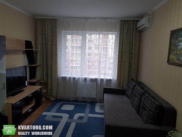 Rent out 1-room apartment. Киев,  Гмыри — photo 2