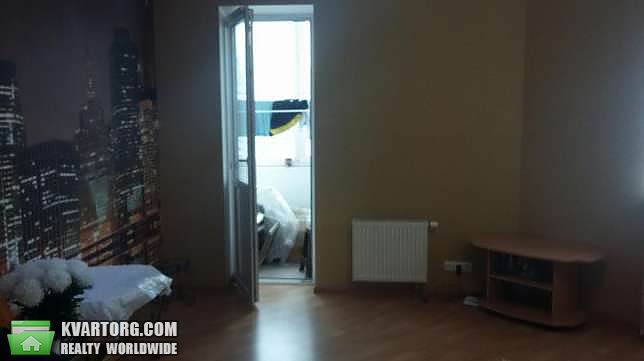 Rent out 2-room apartment. Киев,  Мишуги — photo 2