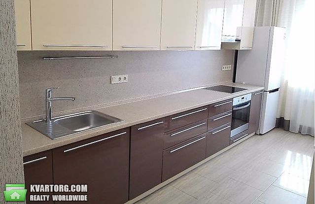 Rent out 2-room apartment. Киев,  Драгомирова — photo 4