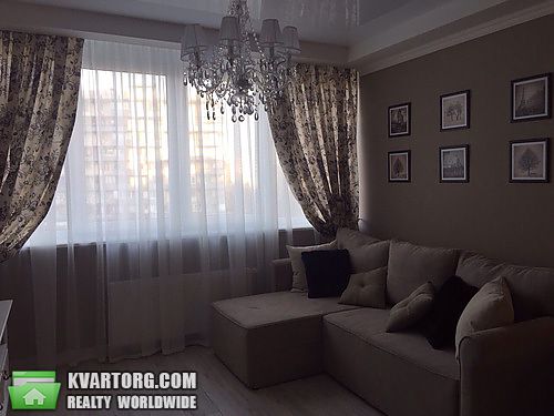 Rent out 2-room apartment. Киев,  Вышгородская — photo 2
