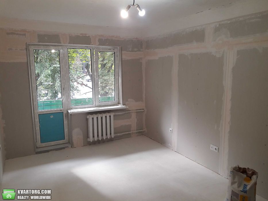 Sell 2-room apartment. Киев,  Вышгородская — photo 2