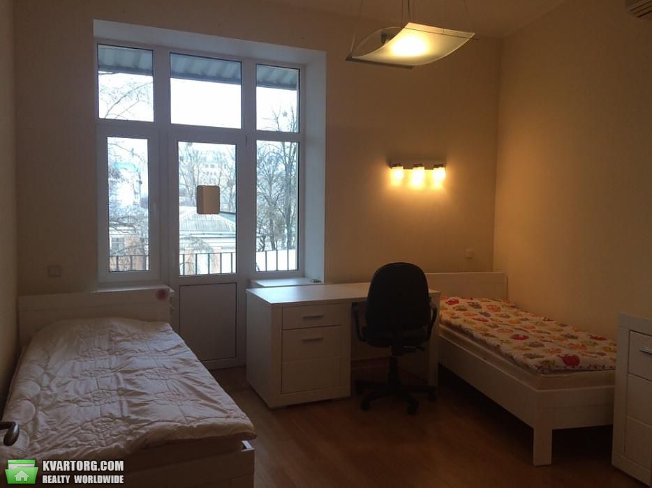 Rent out 3-room apartment. Киев,  Лютеранская — photo 6