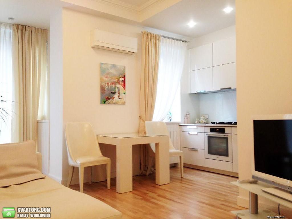 Rent out 2-room apartment. Киев,  Дарвина — photo 2