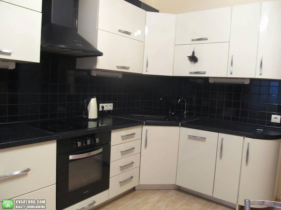 Rent out 2-room apartment. Киев,  Чавдар — photo 7