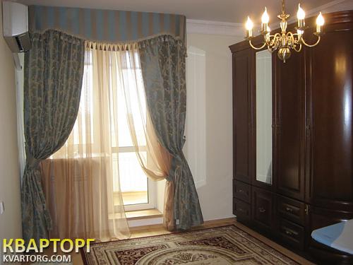 Rent out 2-room apartment. Киев,  Кадетский Гай — photo 7