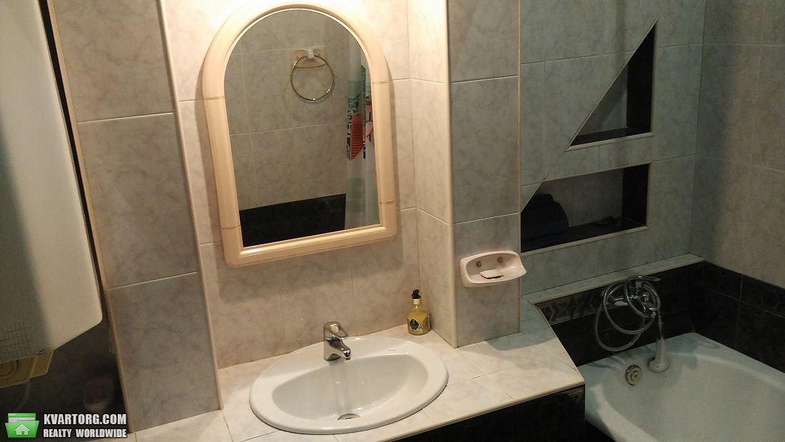 Rent out 3-room apartment. Киев,  Владимирская — photo 6