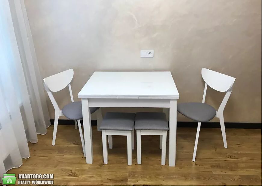 Rent out 2-room apartment. Киев, Практичная — photo 1