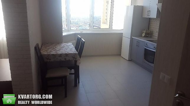 Rent out 1-room apartment. Киев,  Харьковское шоссе — photo 3
