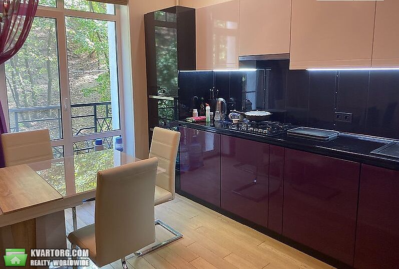 Sell 2-room apartment. Киев, Дегтярная — photo 2