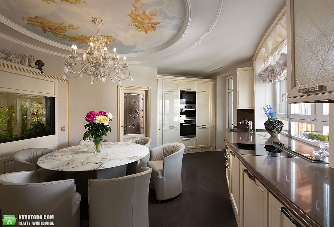 Sell 4-room apartment. Киев,  Щорса — photo 5