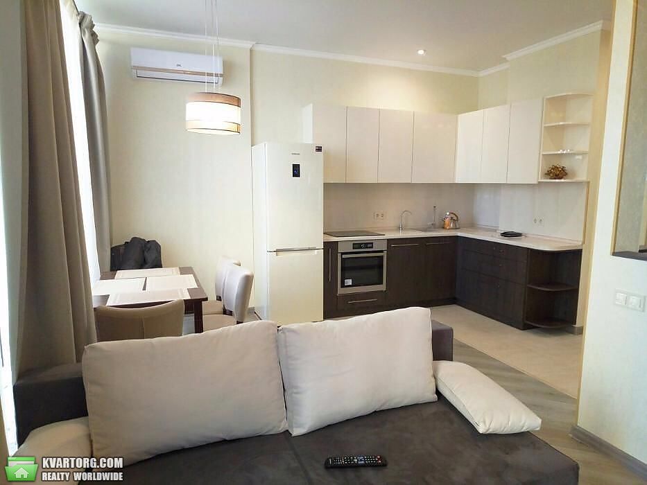 Rent out 1-room apartment. Киев,  Ревуцкого — photo 4